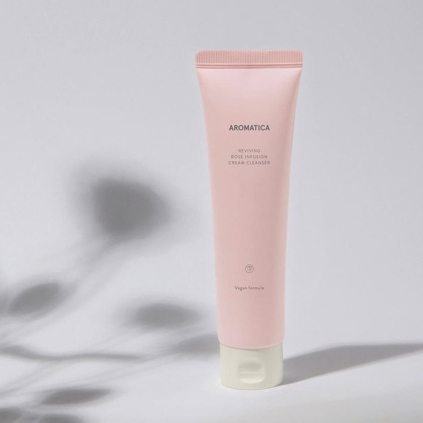 [Aromatica] Reviving Rose Infusion Cream Cleanser 145g - Image 3